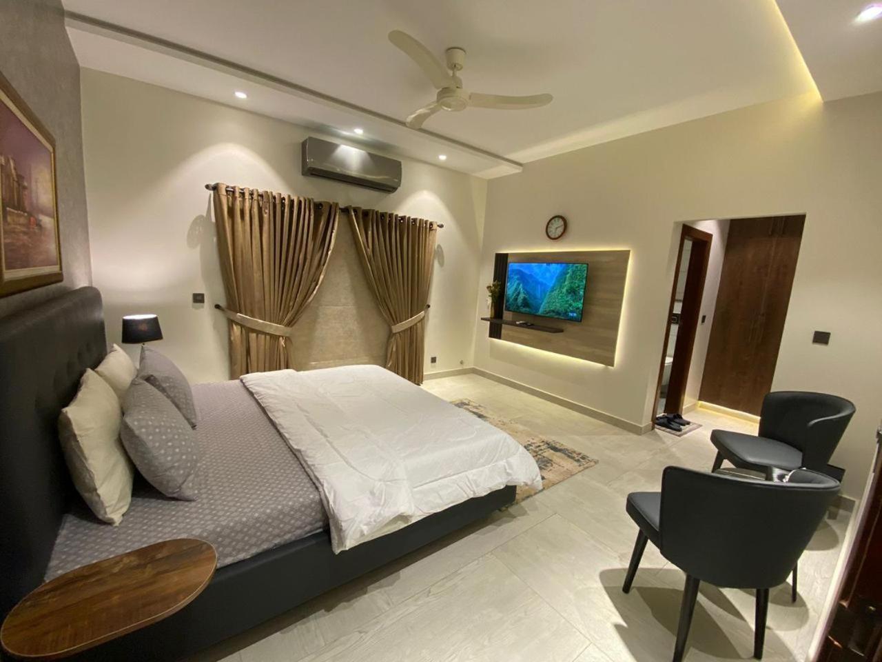 Firefly Retreat-Your Home Away From Home 拉瓦尔品第 外观 照片