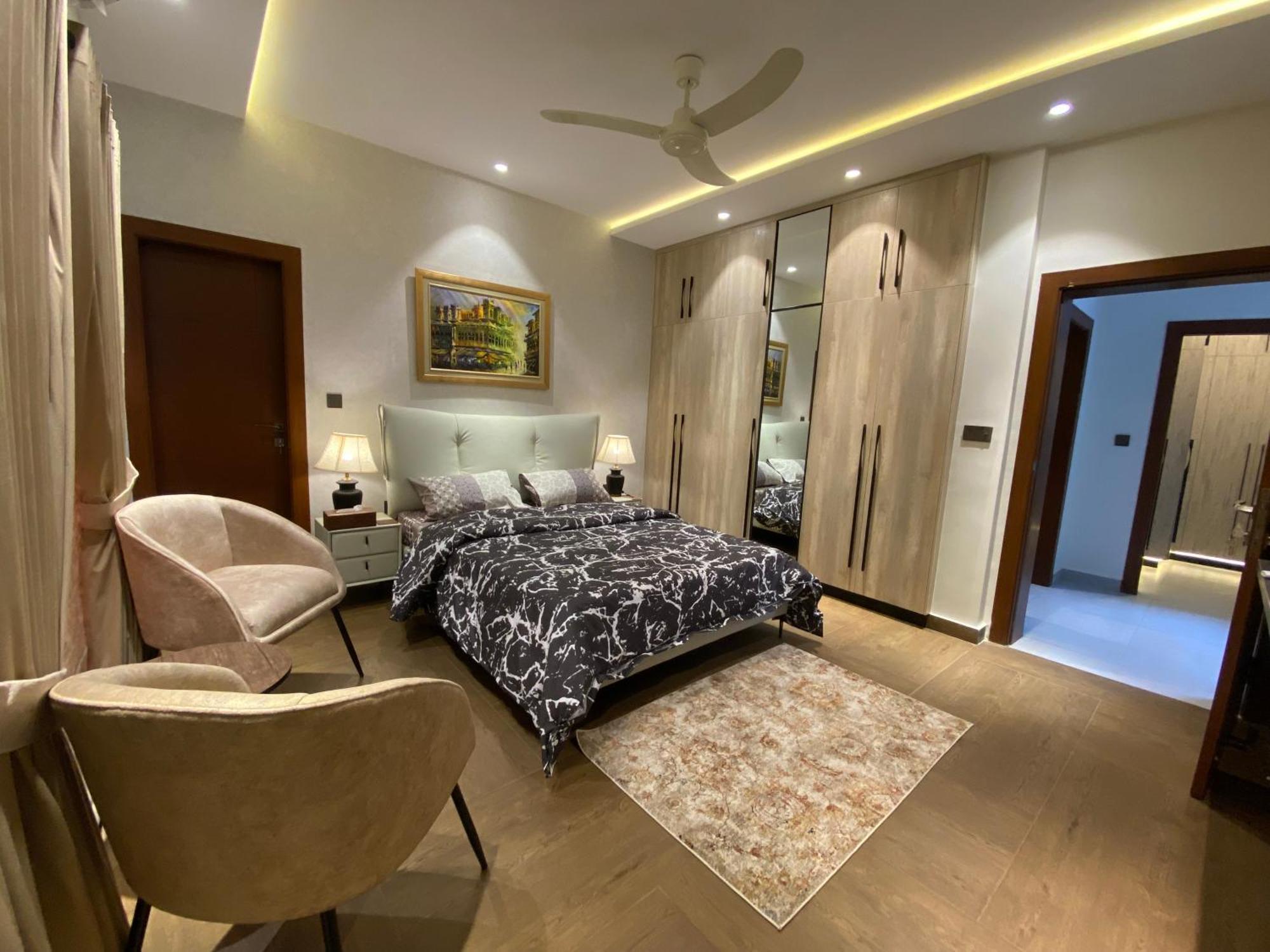 Firefly Retreat-Your Home Away From Home 拉瓦尔品第 外观 照片